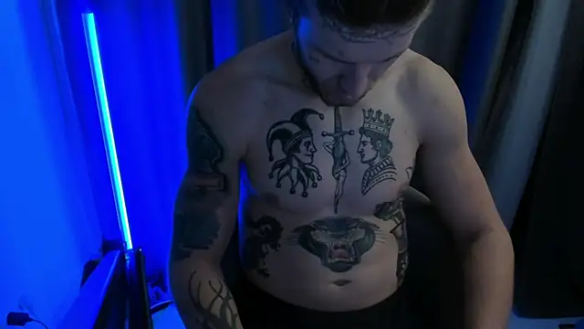 Huntall77's cam snapshot