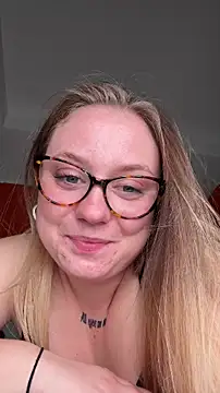 chloetarducci's cam snapshot