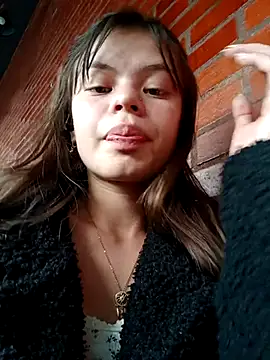 _Isabella-7's cam snapshot