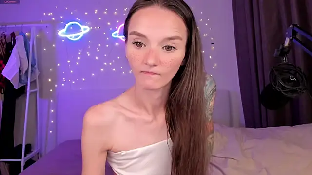 HottieEVER's cam snapshot