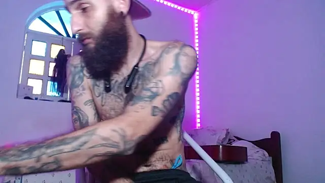 Tatted21xxx live sex cam
