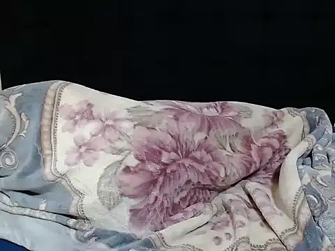 CaramelBootty's cam snapshot