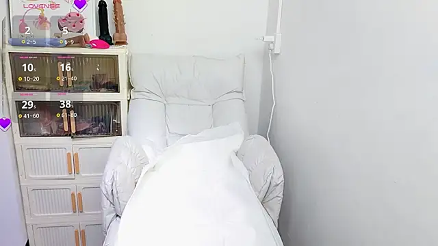 9aunatiis live sex cam