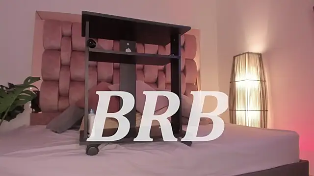 Secret_chells's cam snapshot