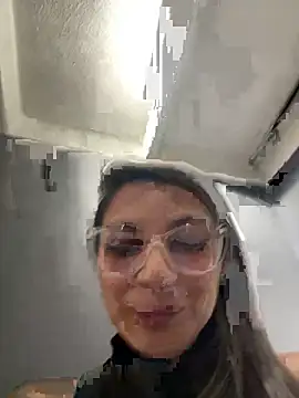 Isabella_Varella live sex cam