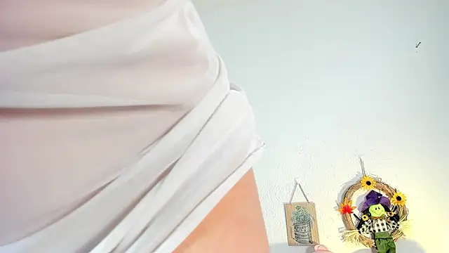 madeliin_clerk live sex cam