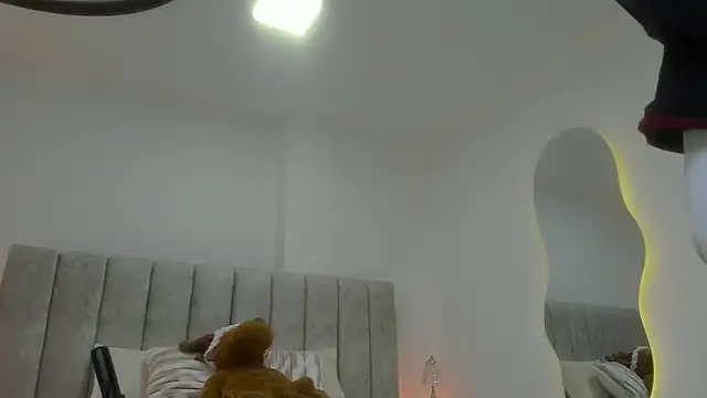 sam_lewins live sex cam