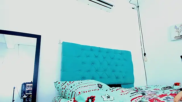 cris_dulce's cam snapshot