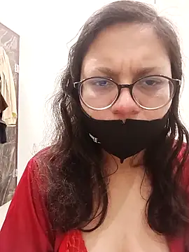 Mahira_sharma01's cam snapshot