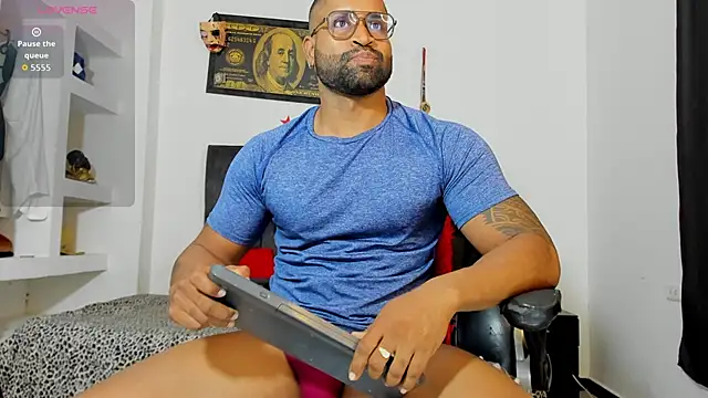 MattRodriguez9 live sex cam