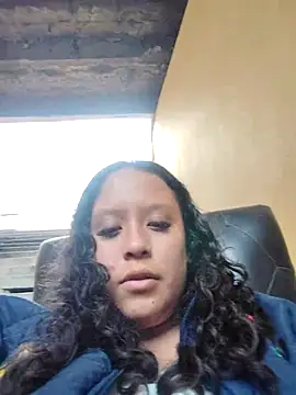 You-sexy-starr's cam snapshot