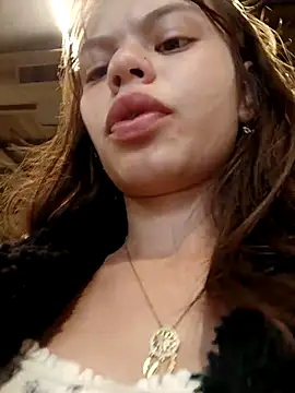 _Isabella-7's cam snapshot