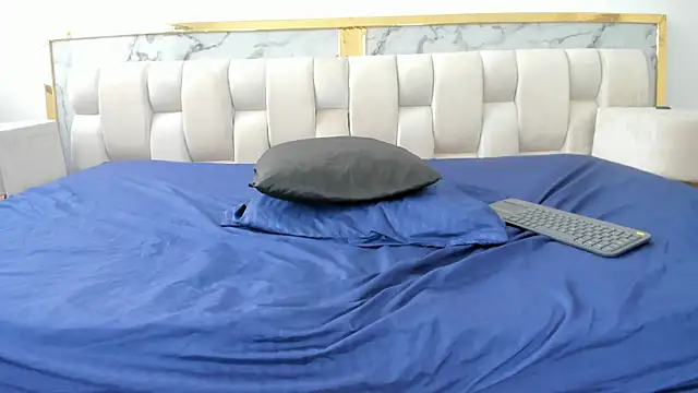 Hanna_lens's cam snapshot