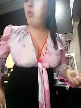 Lesly_10-'s cam snapshot