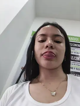 CHARLOTTE__05's cam snapshot