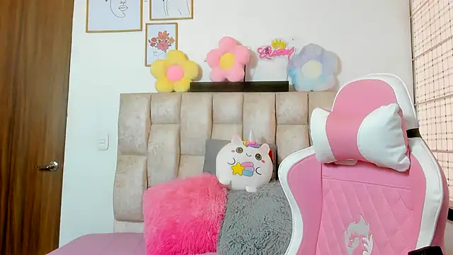 queenalexxa111 live sex cam