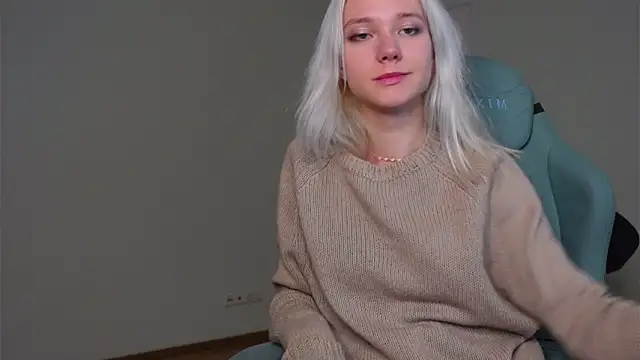 Laura_Chaplin live sex cam