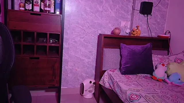 MidnightFlame's cam snapshot