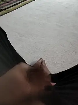 Vuruadam0405's cam snapshot