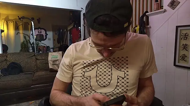 MasterDaddyCool's cam snapshot