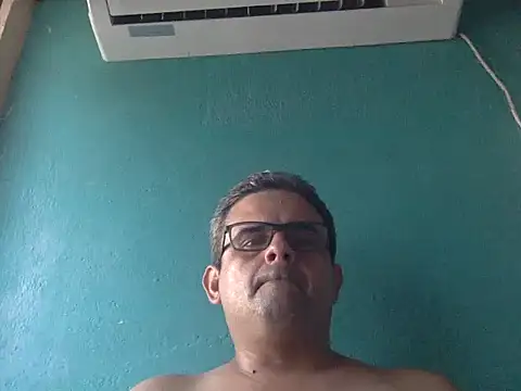 Katracho6969's cam snapshot