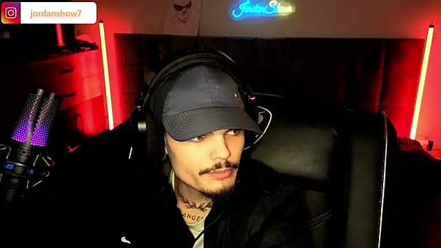 JordanShow's cam snapshot