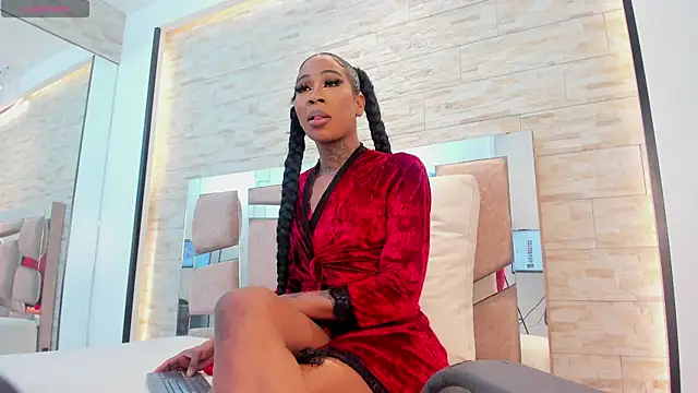 sheinny_brown's cam snapshot