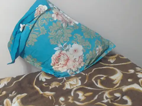 yvesstorm1's cam snapshot