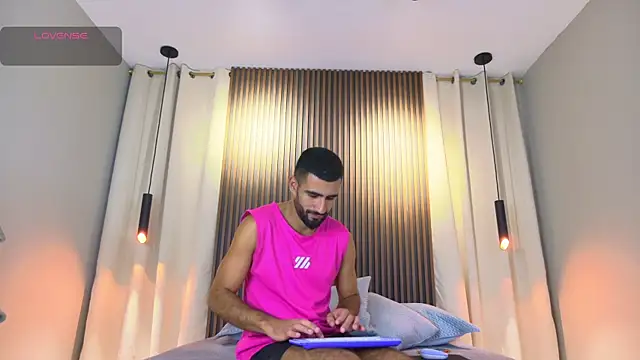 Ethan__Walker's cam snapshot