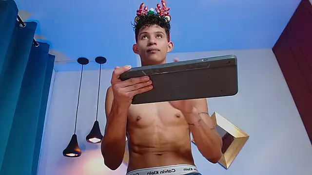 KamiSuarez's cam snapshot