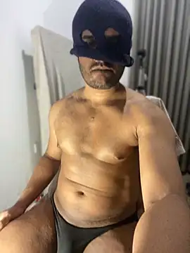 MilanBlaze live sex cam