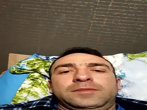 PopaOctavian's cam snapshot