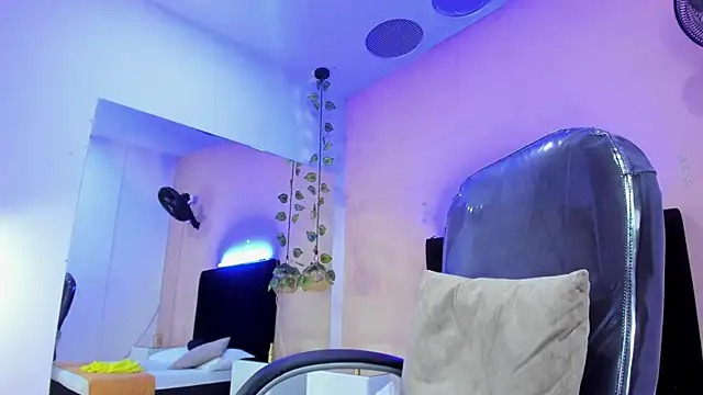 Nascary_Fox's cam snapshot