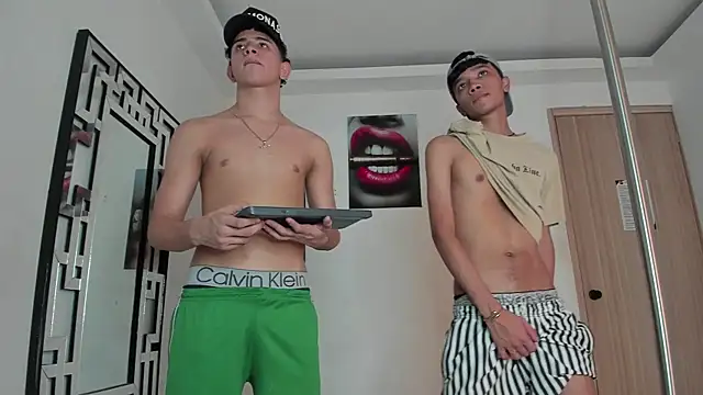 EMPIRE_BOYS1's cam snapshot