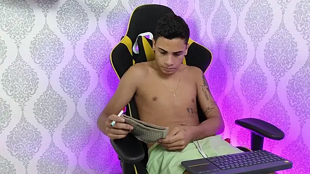 The_big_twink_x's cam snapshot