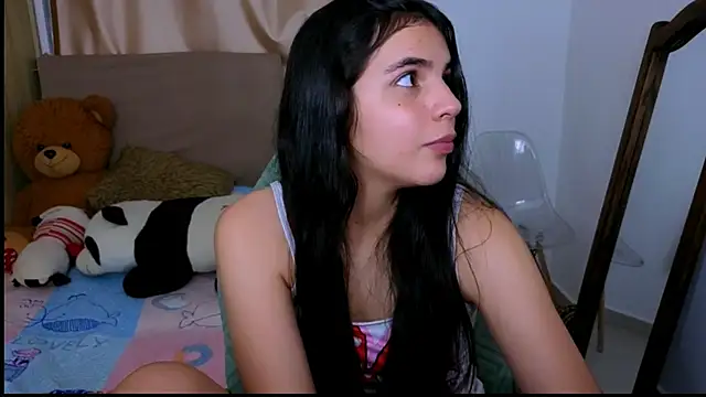 _elenna's cam snapshot