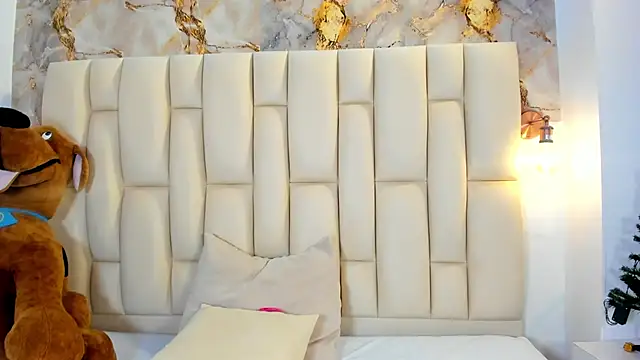 lia_mariana's cam snapshot