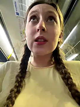 FroggyAnna live sex cam