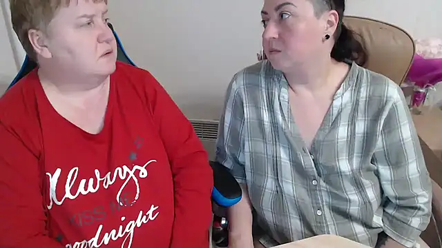 Bertie_Adeline's cam snapshot