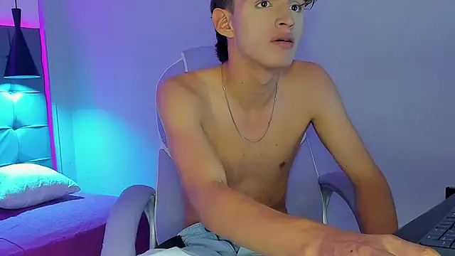 NicolasFerrer18's cam snapshot