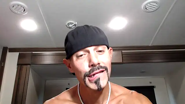 ThickD2C's cam snapshot