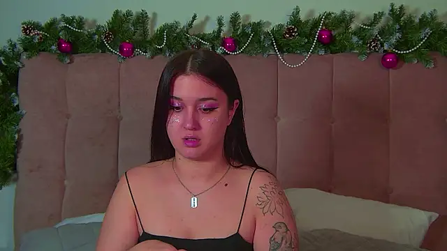 ChristinaMilton's cam snapshot