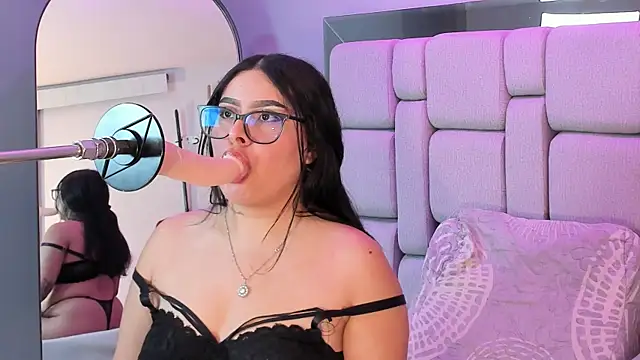 Amy_whittee's cam snapshot