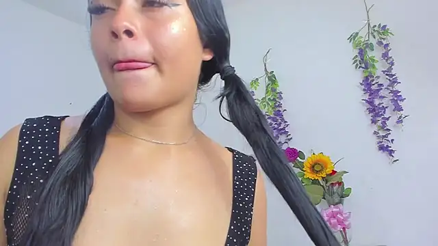 _1Jade's cam snapshot