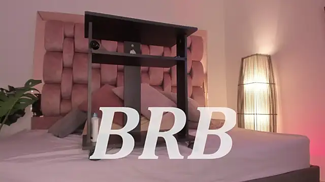 Secret_chells's cam snapshot