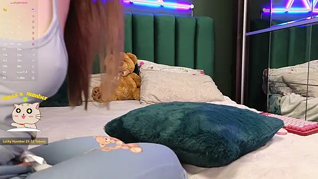 kimmie_meow's cam snapshot