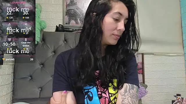 SALOME_KORLAND's cam snapshot