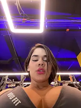 BellaLeclair's cam snapshot