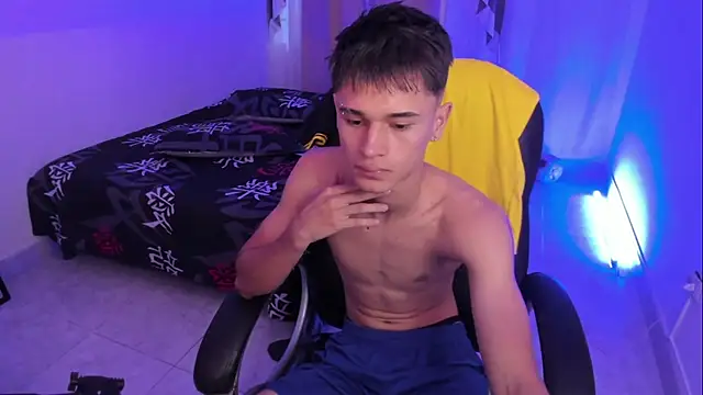 Aron_Boyy live sex cam