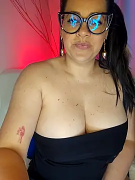 Nicoleefaith_'s cam snapshot